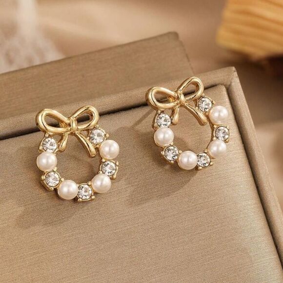 New Gold Plated Ribbon Hoop Pearl with Cubic Zirconia Gold Pearl Earrings - Picture 4 of 6